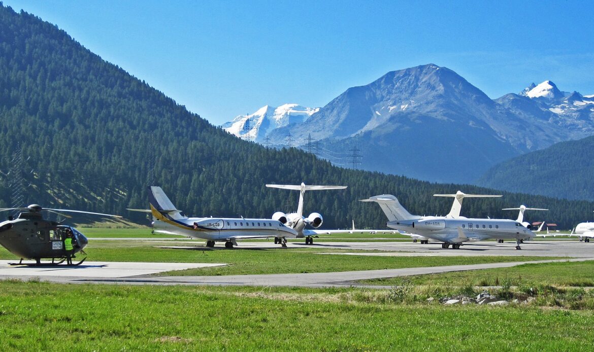 Planes / Airport of the luxury winter resort St. Moritz, Switzerland